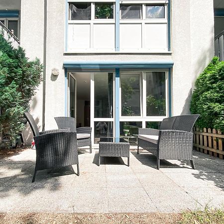 Wohlfuehl-Apartment Mit Kostenfreier Tiefgarage, Wifi & Terrasse Lipsia Esterno foto